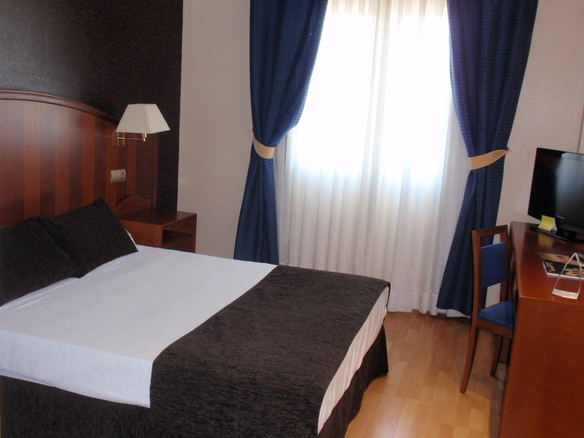 Hotel Ponferrada Plaza Exterior foto
