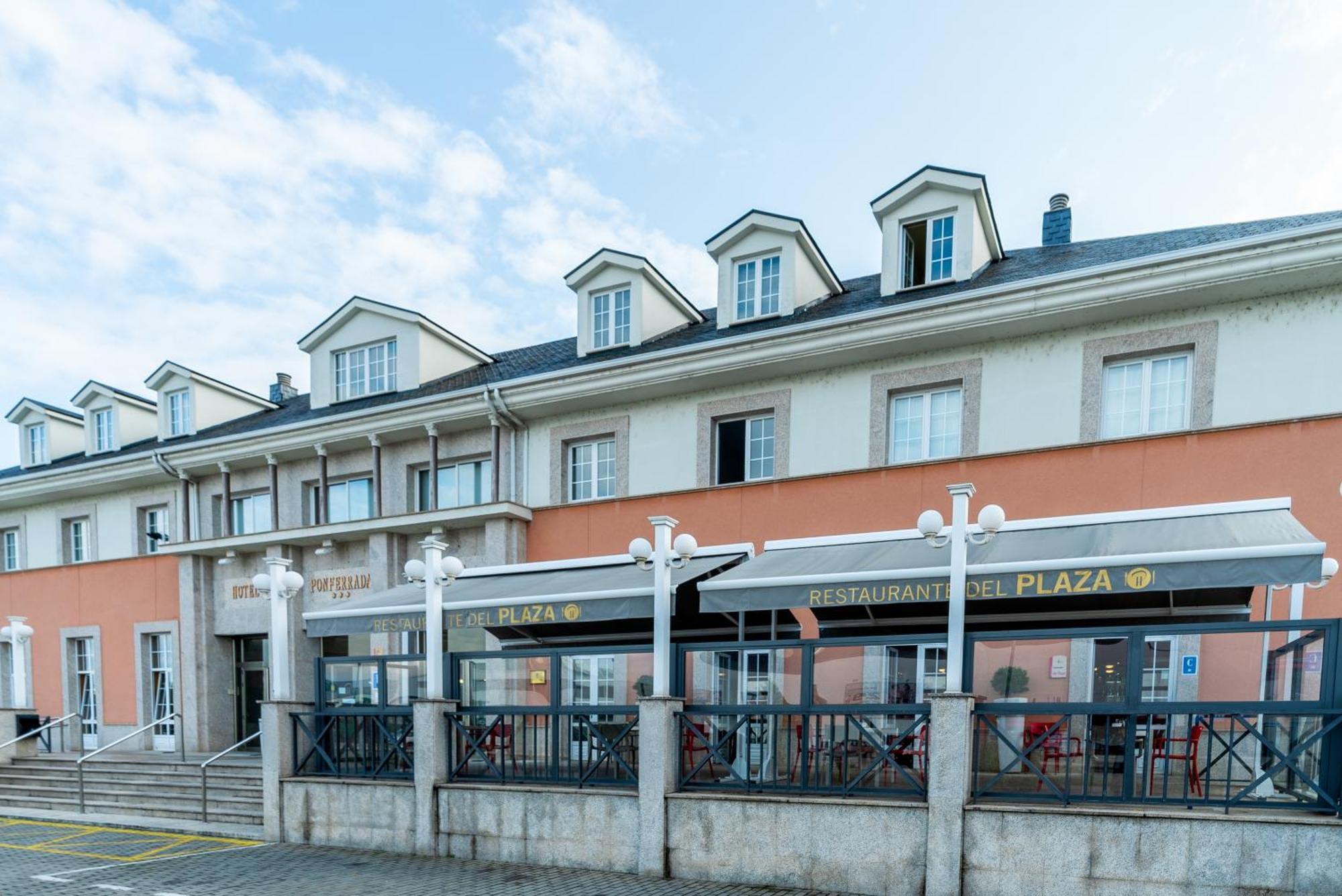 Hotel Ponferrada Plaza Exterior foto