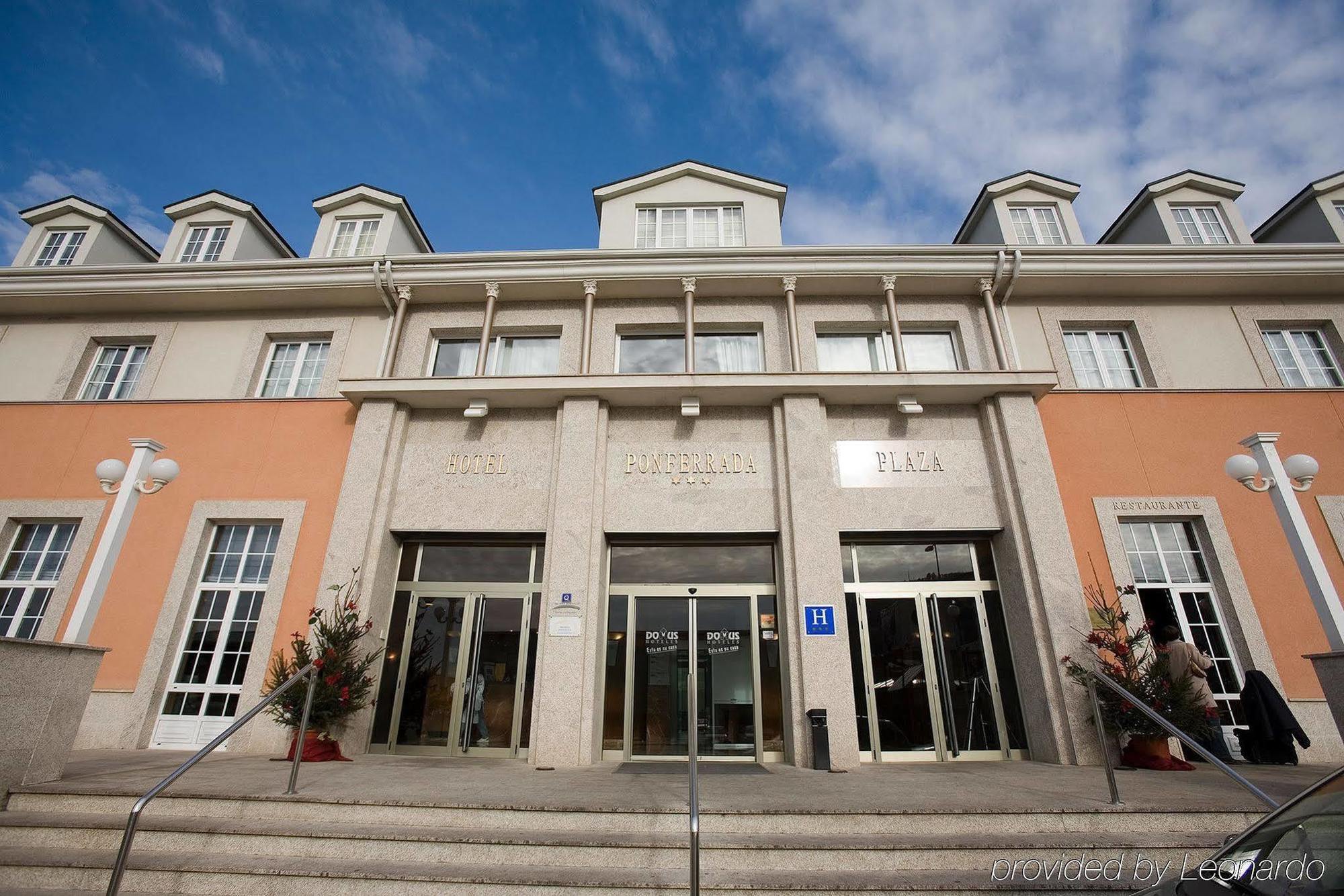 Hotel Ponferrada Plaza Exterior foto